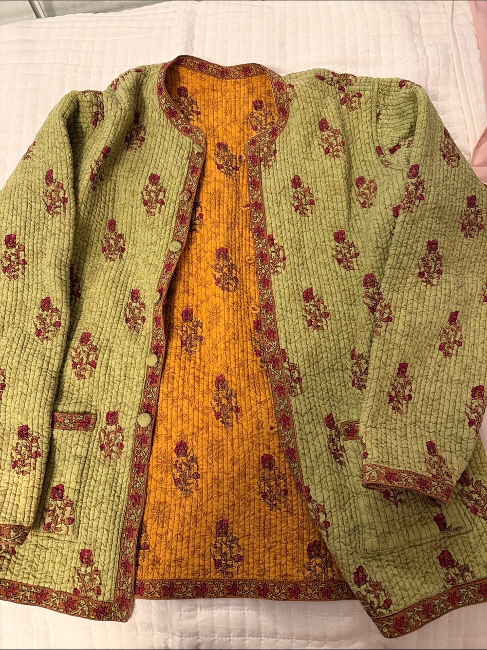Quilted Floral-Print reversible Jacket in Sage Green and Mustard